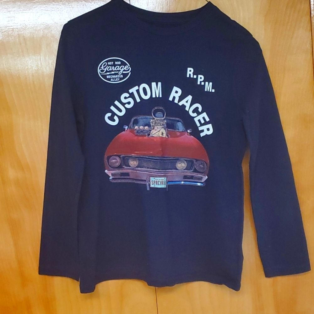 Gap M boys long sleeve t-shirt car graphic